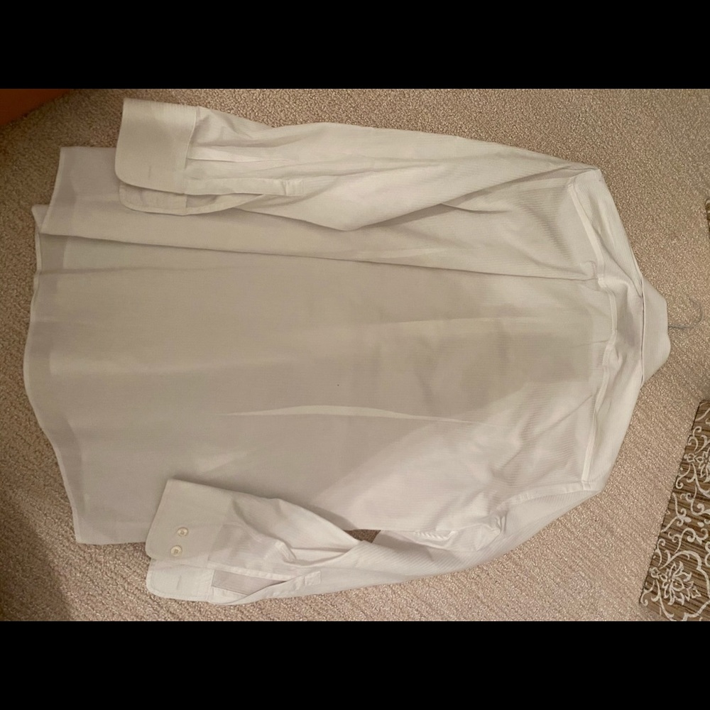 Button down collared shirt - Picture 3 of 3